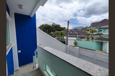 Casa de condomínio à venda com 320m², 4 quartos e 1 vagaEntrada