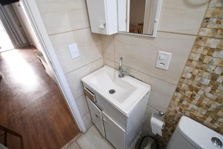 Banheiro de kitnet/studio à venda com 1 quarto, 44m² em Cambuí, Campinas