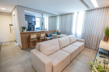 Sala de apartamento à venda com 2 quartos, 70m² em Castelo, Belo Horizonte