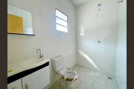 Banheiro de casa para alugar com 1 quarto, 50m² em Vila Sao Rafael, Guarulhos
