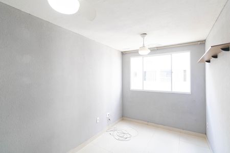 Sala de apartamento para alugar com 2 quartos, 50m² em Campo Grande, Rio de Janeiro