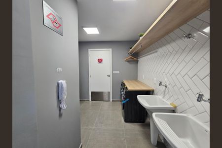 Studio à venda com 24m², 1 quarto e sem vaga Studio à venda com 24m², 1 quarto e sem vagaLavanderia