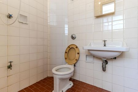 Apartamento para alugar com 217m², 3 quartos e 2 vagasBanheiro de Serviço