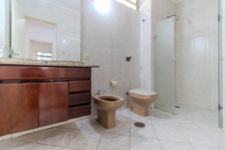 Apartamento para alugar com 217m², 3 quartos e 2 vagasBanheiro Social