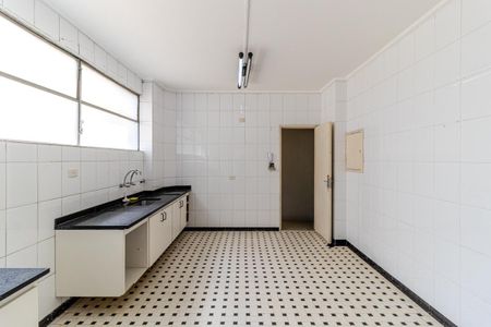 Apartamento para alugar com 217m², 3 quartos e 2 vagasCozinha
