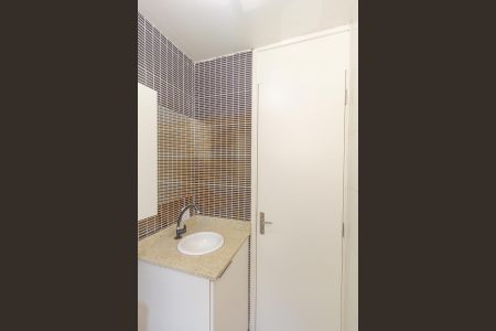 Apartamento à venda com 70m², 2 quartos e 1 vaga Apartamento à venda com 70m², 2 quartos e 1 vagaBanheiro