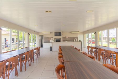 Apartamento à venda com 70m², 2 quartos e 1 vaga Apartamento à venda com 70m², 2 quartos e 1 vagaÁrea comum - Salão de festas