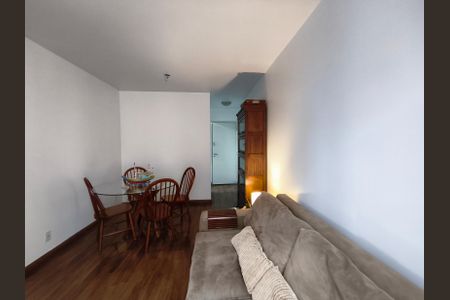 Apartamento à venda com 65m², 3 quartos e 2 vagasSala