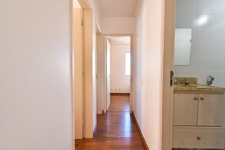 Apartamento à venda com 65m², 3 quartos e 2 vagas Apartamento à venda com 65m², 3 quartos e 2 vagasCorredor