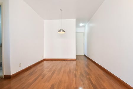 Sala de apartamento à venda com 3 quartos, 65m² em Cambuci, São Paulo