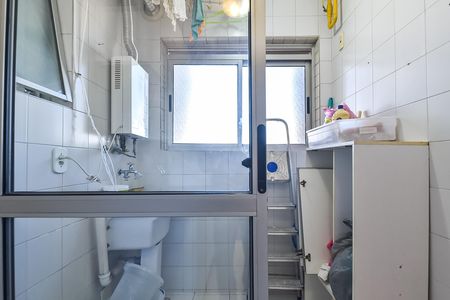 Apartamento à venda com 65m², 3 quartos e 2 vagas Apartamento à venda com 65m², 3 quartos e 2 vagasÁrea de serviço