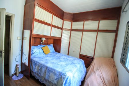 Casa à venda com 100m², 3 quartos e 2 vagas