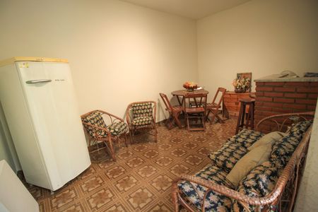 Casa à venda com 100m², 3 quartos e 2 vagas