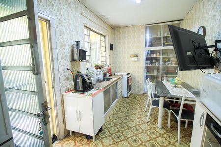 Casa à venda com 100m², 3 quartos e 2 vagas