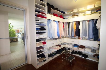 Apartamento à venda com 286m², 3 quartos e 3 vagas