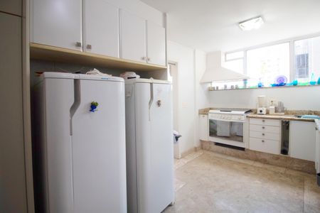 Apartamento à venda com 286m², 3 quartos e 3 vagas