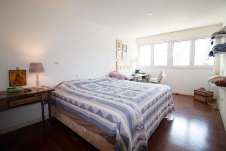 Apartamento à venda com 286m², 3 quartos e 3 vagas