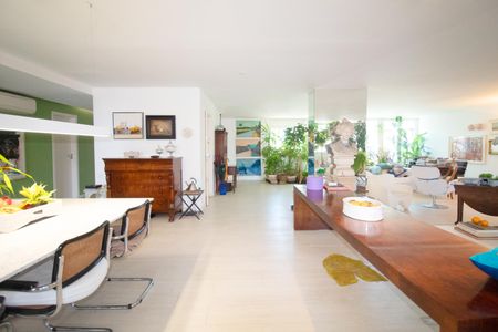 Apartamento à venda com 286m², 3 quartos e 3 vagas