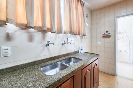 Apartamento para alugar com 121m², 3 quartos e 1 vagaCozinha 
