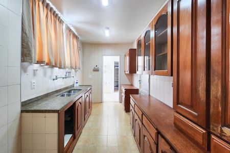 Apartamento para alugar com 121m², 3 quartos e 1 vagaCozinha 