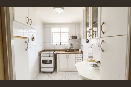 Apartamento à venda com 49m², 2 quartos e 1 vagaCozinha