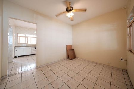 Sala de casa à venda com 8 quartos, 250m² em Jardim Penha, São Paulo