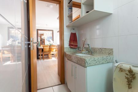 Apartamento à venda com 65m², 2 quartos e 2 vagasBanheiro Social