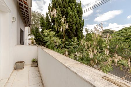 Casa à venda com 230m², 3 quartos e 2 vagas Casa à venda com 230m², 3 quartos e 2 vagasVaranda da Suíte 3