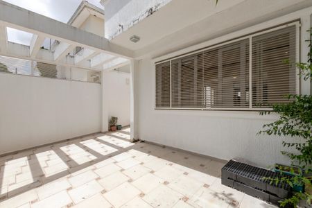 Casa à venda com 230m², 3 quartos e 2 vagas Casa à venda com 230m², 3 quartos e 2 vagasGaragem