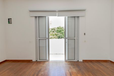 Casa à venda com 230m², 3 quartos e 2 vagas Casa à venda com 230m², 3 quartos e 2 vagasSuíte 3