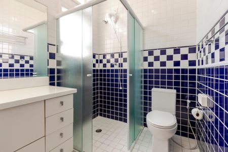 Casa à venda com 230m², 3 quartos e 2 vagas Casa à venda com 230m², 3 quartos e 2 vagasBanheiro da Suíte 1