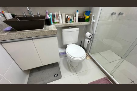 Apartamento à venda com 181m², 3 quartos e 2 vagasBanheiro quarto 3