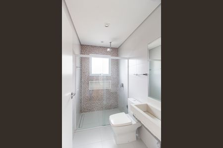 Casa de condomínio à venda com 570m², 4 quartos e 4 vagasBanheiro da Suíte 2