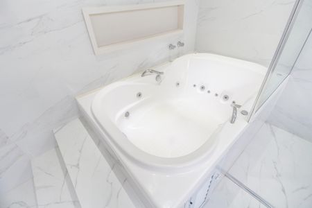 Casa de condomínio à venda com 570m², 4 quartos e 4 vagasBanheiro da Suíte