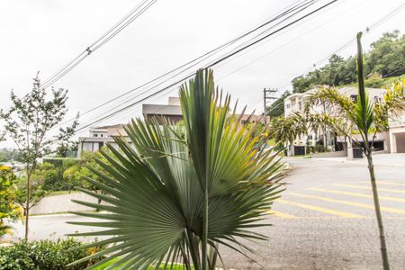 Casa de condomínio à venda com 570m², 4 quartos e 4 vagasVista