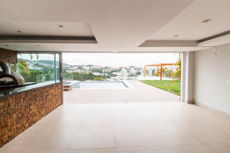 Casa de condomínio à venda com 570m², 4 quartos e 4 vagasÁrea gourmet