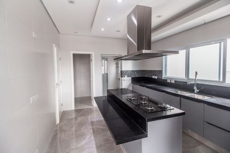 Casa de condomínio à venda com 570m², 4 quartos e 4 vagasCozinha