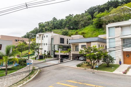 Casa de condomínio à venda com 570m², 4 quartos e 4 vagasVista da Suíte