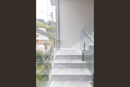 Casa de condomínio à venda com 570m², 4 quartos e 4 vagasCorredor