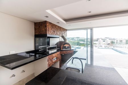 Casa de condomínio à venda com 570m², 4 quartos e 4 vagasÁrea gourmet