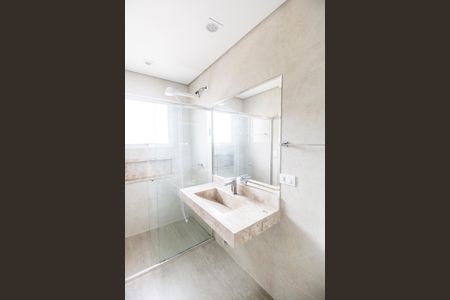 Casa de condomínio à venda com 570m², 4 quartos e 4 vagasBanheiro da Suíte 3