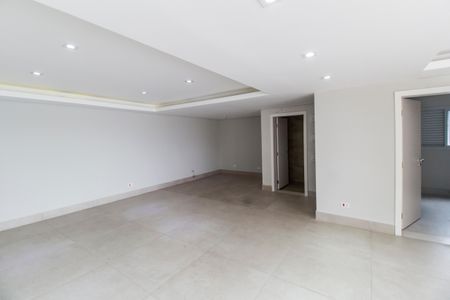 Casa de condomínio à venda com 570m², 4 quartos e 4 vagasÁrea comum - Salão de festas