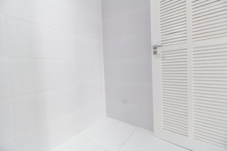 Casa de condomínio à venda com 570m², 4 quartos e 4 vagasDespensa