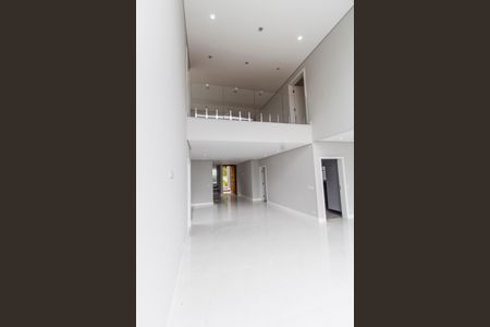 Casa de condomínio à venda com 570m², 4 quartos e 4 vagasSala