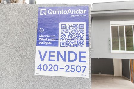 Casa de condomínio à venda com 570m², 4 quartos e 4 vagasPlaca
