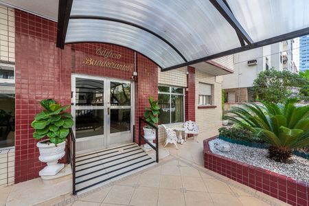 Apartamento para alugar com 100m², 2 quartos e 1 vaga