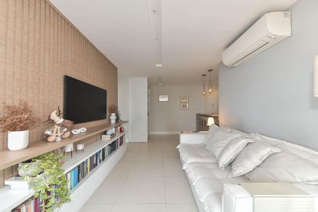 Apartamento à venda com 70m², 2 quartos e 2 vagasSala