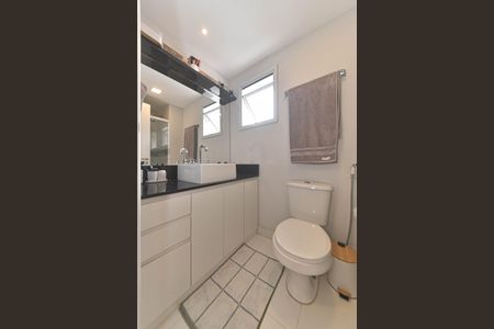 Apartamento à venda com 70m², 2 quartos e 2 vagasBanheiro da Suíte