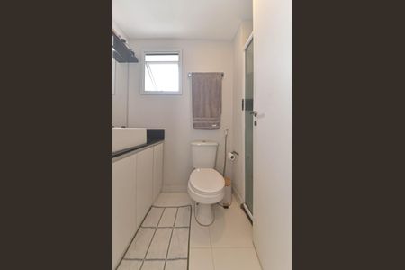 Apartamento à venda com 70m², 2 quartos e 2 vagasBanheiro da Suíte