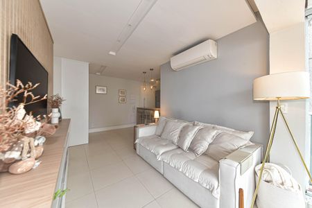 Apartamento à venda com 70m², 2 quartos e 2 vagasSala
